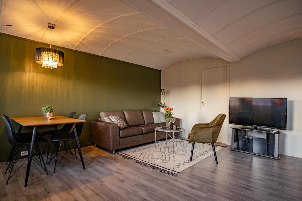 Skagi Bed & Lodge Skaland Exteriör bild