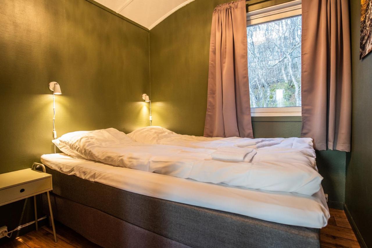 Skagi Bed & Lodge Skaland Exteriör bild